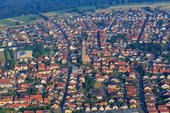 Zentrum mit St. Remigius in Hambrücken im Bundesland Baden-Württemberg, Deutschland