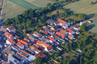 Obergartenstr in Lingenfeld im Bundesland Rheinland-Pfalz, Deutschland
