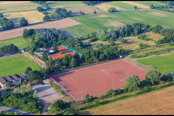Hartplatz des TB Jahn Zeiskam 1896 e.v im Bundesland Rheinland-Pfalz, Deutschland