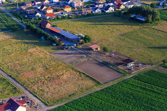 Stall Schmitt in Hatzenbühl im Bundesland Rheinland-Pfalz, Deutschland