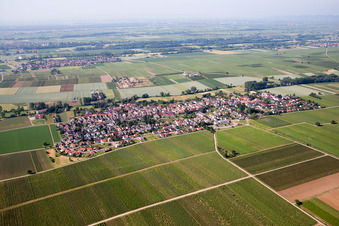 Ortsteil Duttweiler in Neustadt an der Weinstraße im Bundesland Rheinland-Pfalz, Deutschland