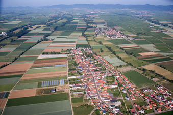Luftbild von Dorfansicht in Böbingen im Bundesland Rheinland-Pfalz, Deutschland