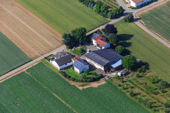 Aussiedlerhof am Wingertsberg x Speyerer Weg in Herxheim bei Landau im Bundesland Rheinland-Pfalz, Deutschland
