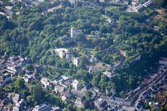 Vendôme im Bundesland Loir-et-Cher, Frankreich aus der Drohnenperspektive