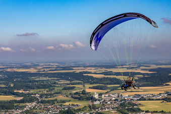 Lavardin im Bundesland Loir-et-Cher, Frankreich von oben