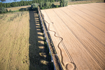 Viadukt bei Vineuil/Loire (F-Centre) im Bundesland Loir-et-Cher, Frankreich aus der Vogelperspektive