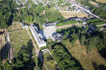 Menars im Bundesland Loir-et-Cher, Frankreich vom Flugzeug aus