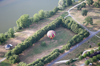 Drohnenbild von Amboise im Bundesland Indre-et-Loire, Frankreich