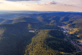 Fachklinik Eußerthal im Wald im Bundesland Rheinland-Pfalz, Deutschland