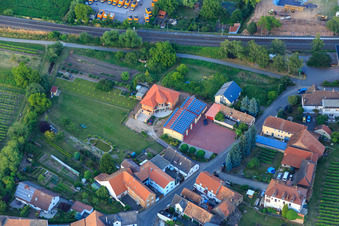 Freiwillige Feuerwehr Edesheim und Ria Wellnesspoint im Bundesland Rheinland-Pfalz, Deutschland
