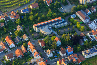 Verbandsgemeindeverwaltung Edenkoben und Tourismusbüro Verein Südliche Weinstrasse Edenkoben im Bundesland Rheinland-Pfalz, Deutschland