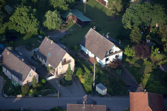 Scheibenhard im Bundesland Bas-Rhin, Frankreich von einer Drohne aus