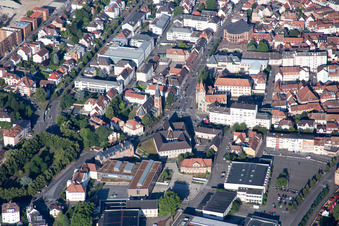 Museums- Gebäude- Ensemble Musée Place Dr Albert Schweitzer in Haguenau in Grand Est in Hagenau im Bundesland Bas-Rhin, Frankreich