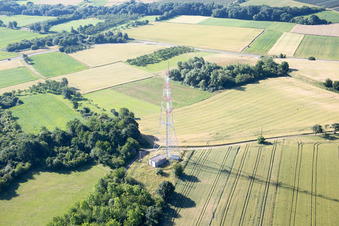 Schrägluftbild von Wissembourg im Bundesland Bas-Rhin, Frankreich