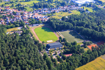 Stadion des TuS 1908 Schaidt und Sporthalle in Wörth am Rhein im Bundesland Rheinland-Pfalz, Deutschland