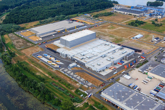 Pfälzer Erfrischungsgetränke GmbH in Wörth am Rhein im Bundesland Rheinland-Pfalz, Deutschland von oben