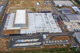 Pfälzer Erfrischungsgetränke GmbH in Wörth am Rhein im Bundesland Rheinland-Pfalz, Deutschland aus der Drohnenperspektive