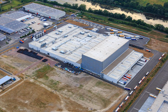 Pfälzer Erfrischungsgetränke GmbH in Wörth am Rhein im Bundesland Rheinland-Pfalz, Deutschland von oben