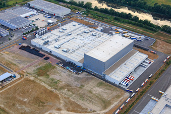 Pfälzer Erfrischungsgetränke GmbH in Wörth am Rhein im Bundesland Rheinland-Pfalz, Deutschland aus der Luft