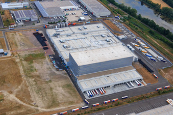 Pfälzer Erfrischungsgetränke GmbH in Wörth am Rhein im Bundesland Rheinland-Pfalz, Deutschland vom Flugzeug aus