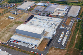 Pfälzer Erfrischungsgetränke GmbH in Wörth am Rhein im Bundesland Rheinland-Pfalz, Deutschland aus der Drohnenperspektive