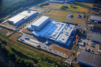 Pfälzer Erfrischungsgetränke GmbH in Wörth am Rhein im Bundesland Rheinland-Pfalz, Deutschland von oben gesehen