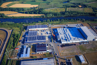 Industriegebiet Oberwald mit  SKA Sitze GmbH, WAS Logistics, Com Transporte GmbH und NUSS-Unternehmensgruppe in Wörth am Rhein im Bundesland Rheinland-Pfalz, Deutschland aus der Vogelperspektive