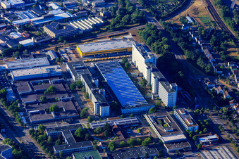 Siemens AG, Fertigungs- und Entwicklungsstandort Karlsruhe und DHL Zustellbasis im Ortsteil Knielingen im Bundesland Baden-Württemberg, Deutschland