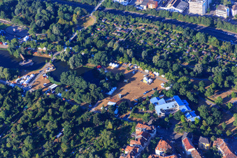 Günther Klotz Anlage, Das Fest und  Alten- u. Pflegeheim Anna-Walch-Haus im Ortsteil Weststadt in Karlsruhe im Bundesland Baden-Württemberg, Deutschland