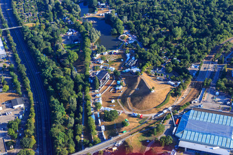 Luftbild von Mount Klotz bei Das Fest in der Günther Klotz Anlage im Ortsteil Südweststadt in Karlsruhe im Bundesland Baden-Württemberg, Deutschland