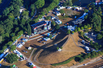 Mount Klotz bei Das Fest in der Günther Klotz Anlage im Ortsteil Südweststadt in Karlsruhe im Bundesland Baden-Württemberg, Deutschland aus der Luft