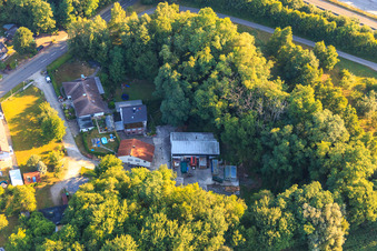 Drohnenaufname von Hohenwettersbacherstraße 38 , "offene Jugendwerkstatt Karlsruhe" am Steinbruch im Ortsteil Grünwettersbach im Bundesland Baden-Württemberg, Deutschland