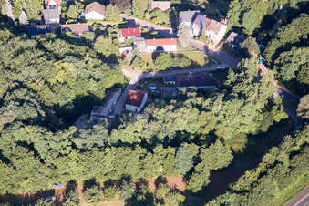 Grünwettersbach,Hohenwettersbacherstraße 38 , "offene Jugendwerkstatt Karlsruhe" am Steinbruch im Bundesland Baden-Württemberg, Deutschland von einer Drohne aus