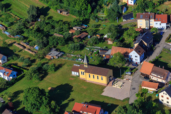 Kathol. Kirche Maria Königin im Ortsteil Schluttenbach in Ettlingen im Bundesland Baden-Württemberg, Deutschland