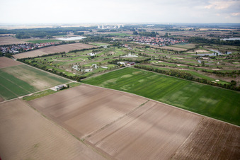 Gelände des Golfplatz Golfpark Biblis-Wattenheim *****GOLF absolute in Wattenheim im Ortsteil Nordheim im Bundesland Hessen, Deutschland von oben