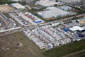 Worms, Industriegebiet Im Langgewan, Spedition Kube & Kubenz im Bundesland Rheinland-Pfalz, Deutschland von der Drohne aus gesehen