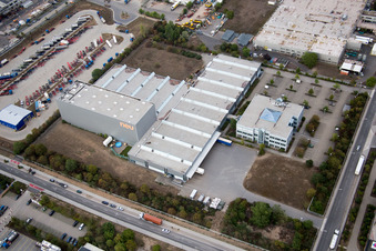 Worms, Industriegebiet Nord am Rhein im Bundesland Rheinland-Pfalz, Deutschland aus der Luft