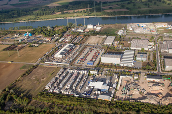 Lagerhallen und Speditionsgebäude Kube & Kubenz in Worms im Bundesland Rheinland-Pfalz, Deutschland aus der Vogelperspektive