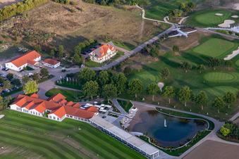 Drohnenaufname von Gelände des Golfplatz Golfpark Biblis-Wattenheim *****GOLF absolute in Wattenheim im Ortsteil Nordheim im Bundesland Hessen, Deutschland