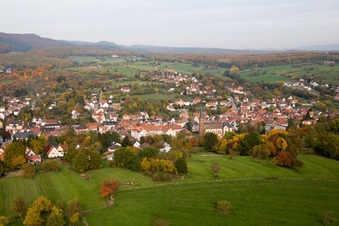 Niederbronn-les-Bains im Bundesland Bas-Rhin, Frankreich vom Flugzeug aus