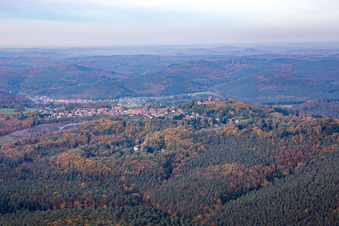 Schrägluftbild von Lichtenberg im Bundesland Bas-Rhin, Frankreich
