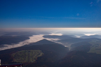 Luftbild von Golfclub Sansenhof im Ortsteil Ohrenbach in Weilbach im Bundesland Bayern, Deutschland