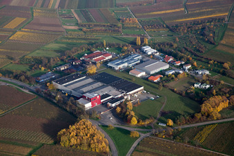 Lagerhauskomplex- Gebäude im Gewerbegebiet Großkelterei Kleine Kalmit in Ilbesheim bei Landau in der Pfalz im Bundesland Rheinland-Pfalz, Deutschland
