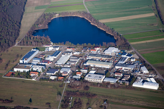Industriestraße am Baggersee Spöck in Stutensee im Bundesland Baden-Württemberg, Deutschland