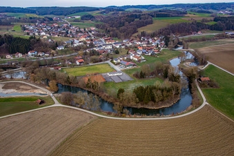 Luftaufnahme von Ortsteil Brombach in Bad Birnbach im Bundesland Bayern, Deutschland