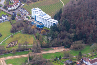 Kurpark unterhalb der Edith-Stein-Fachklinik in Bad Bergzabern im Bundesland Rheinland-Pfalz, Deutschland