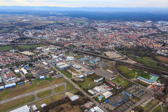 Verlauf der B39 südlich von Speyer im Bundesland Rheinland-Pfalz, Deutschland