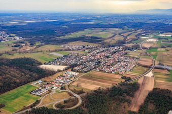 Ortsansicht aus Nordosten in Hanhofen im Bundesland Rheinland-Pfalz, Deutschland