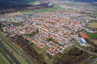 Dorf - Ansicht im Ortsteil Rußheim in Dettenheim im Bundesland Baden-Württemberg, Deutschland