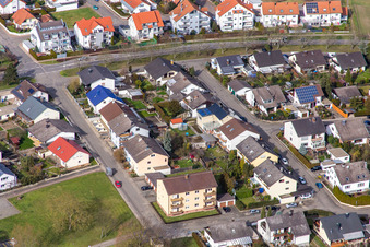 Luftbild von Fliederweg, Veilchenweg im Ortsteil Rußheim in Dettenheim im Bundesland Baden-Württemberg, Deutschland